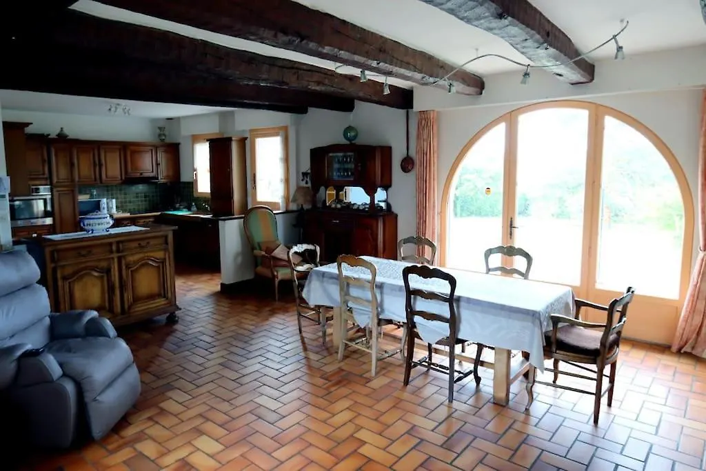 Ty Nehue Villa Crach 0*,  France